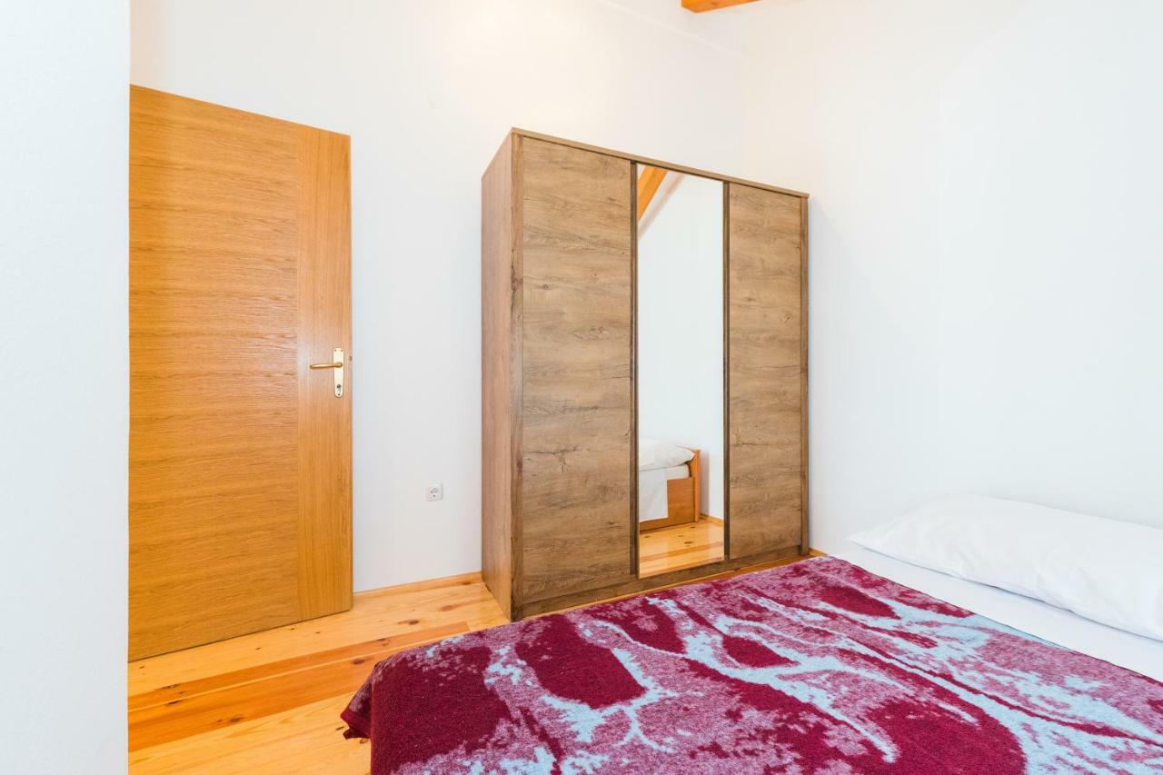 Apartment Bogdanovic Tisno Exterior foto